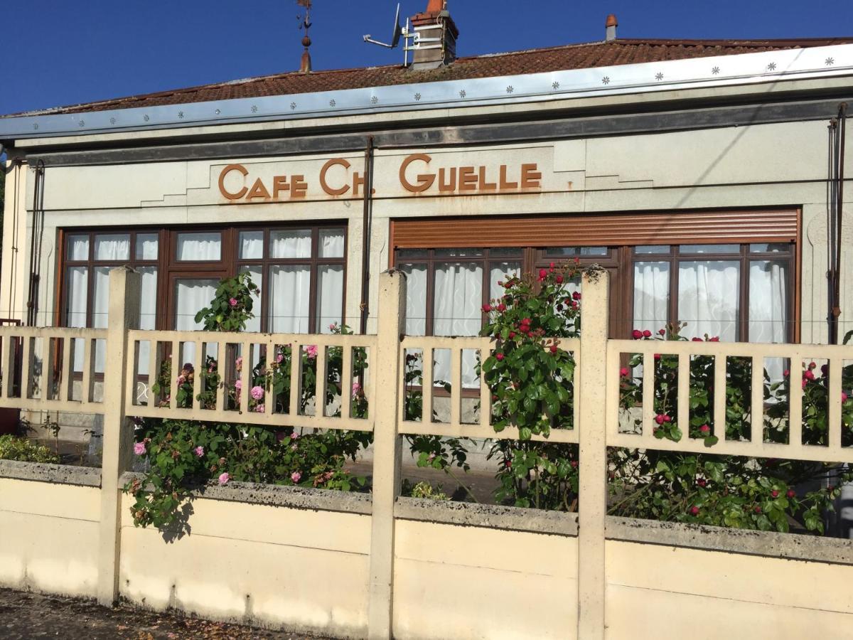 au café de la gare, SPA, Pêche en Saone Bourgogne Maison de charme spacieuse Dijon Dole Gray Pontailler-sur-Saone Esterno foto
